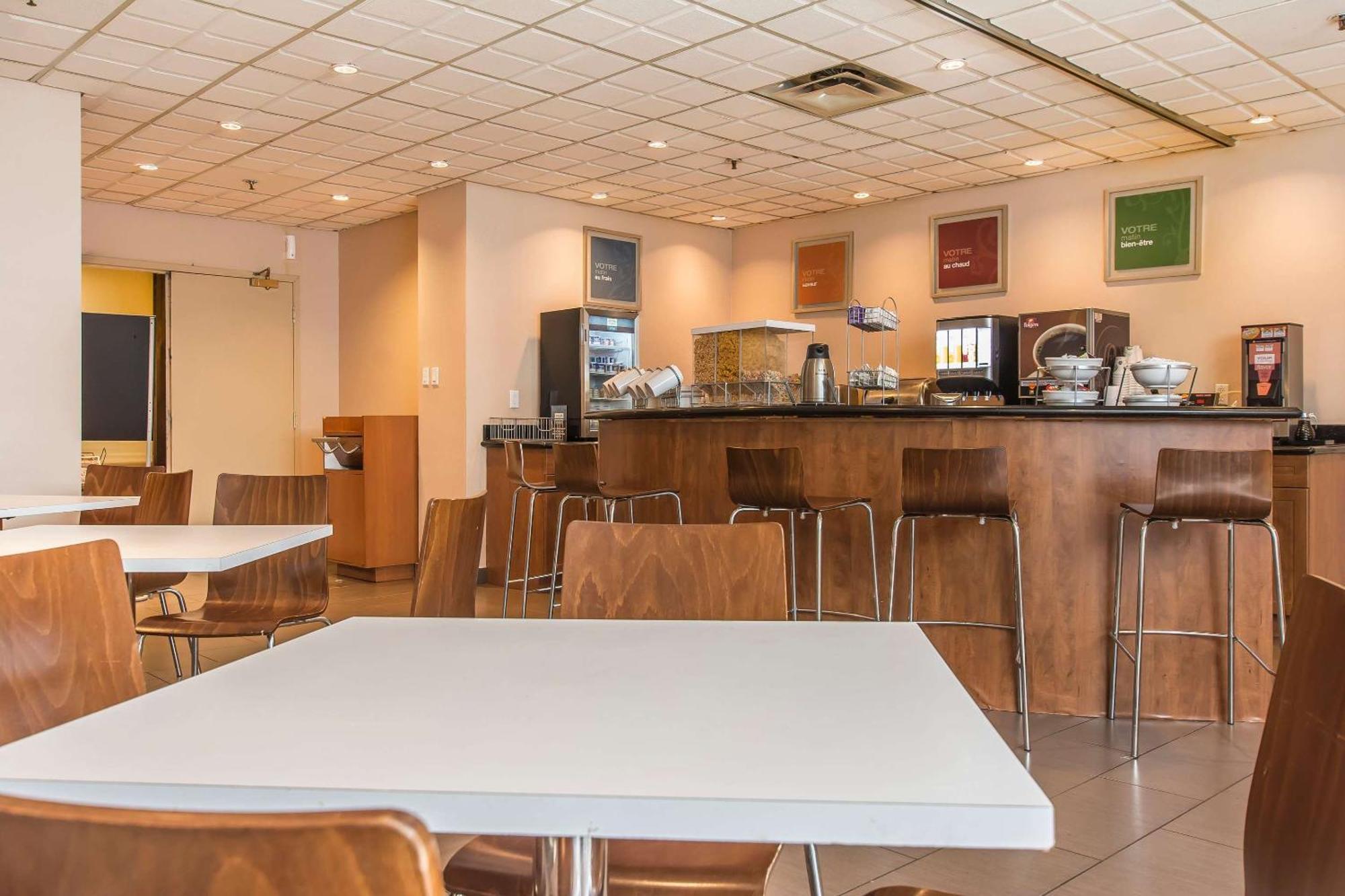 מונטריאול Comfort Suites Downtown מראה חיצוני תמונה