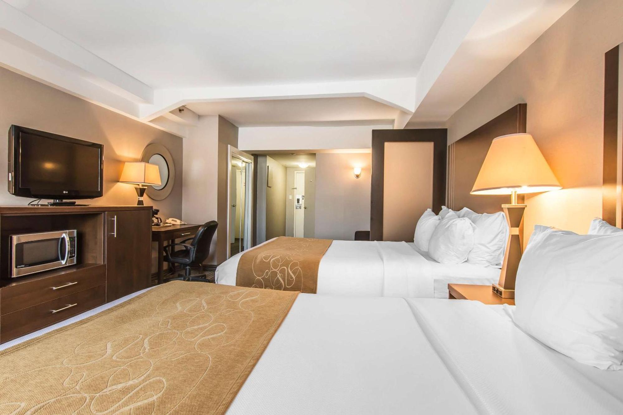 מונטריאול Comfort Suites Downtown מראה חיצוני תמונה